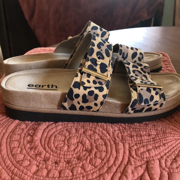 Earth Sandals - Picture 4 of 4